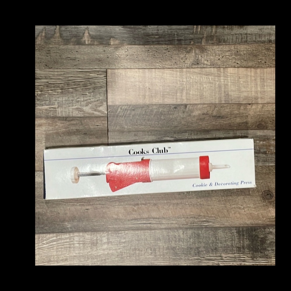 Cooks club cookie and decorating press